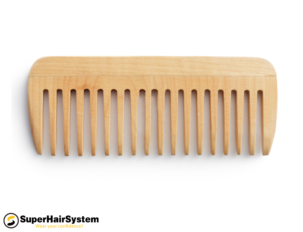 wide-toothed comb